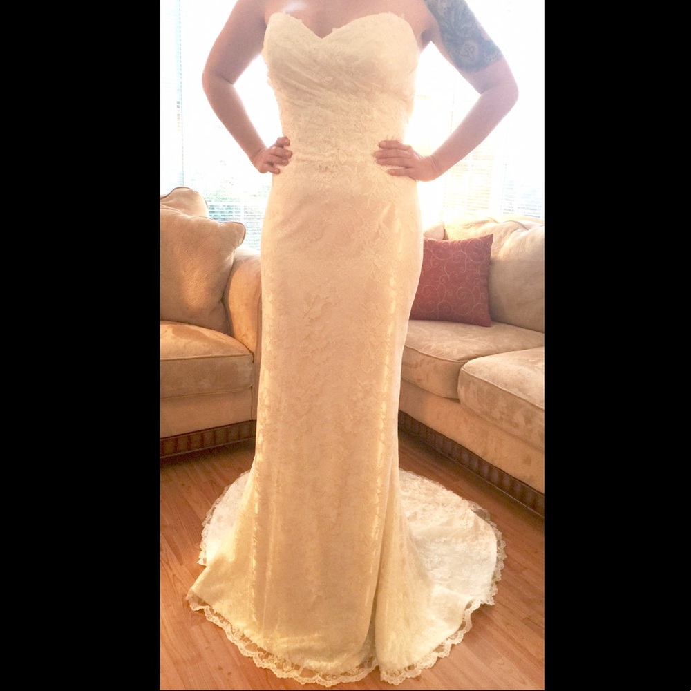 NWT Unaltered Ivory Lace Strapless Wedding Dress - Picture 6 of 11
